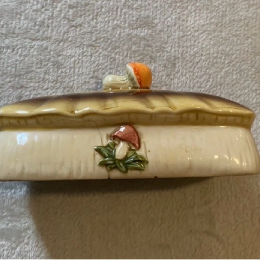 Sears Merry Mushroom Decorated Ceramic Butter Dish 1978 chip - Picture 2 of 10